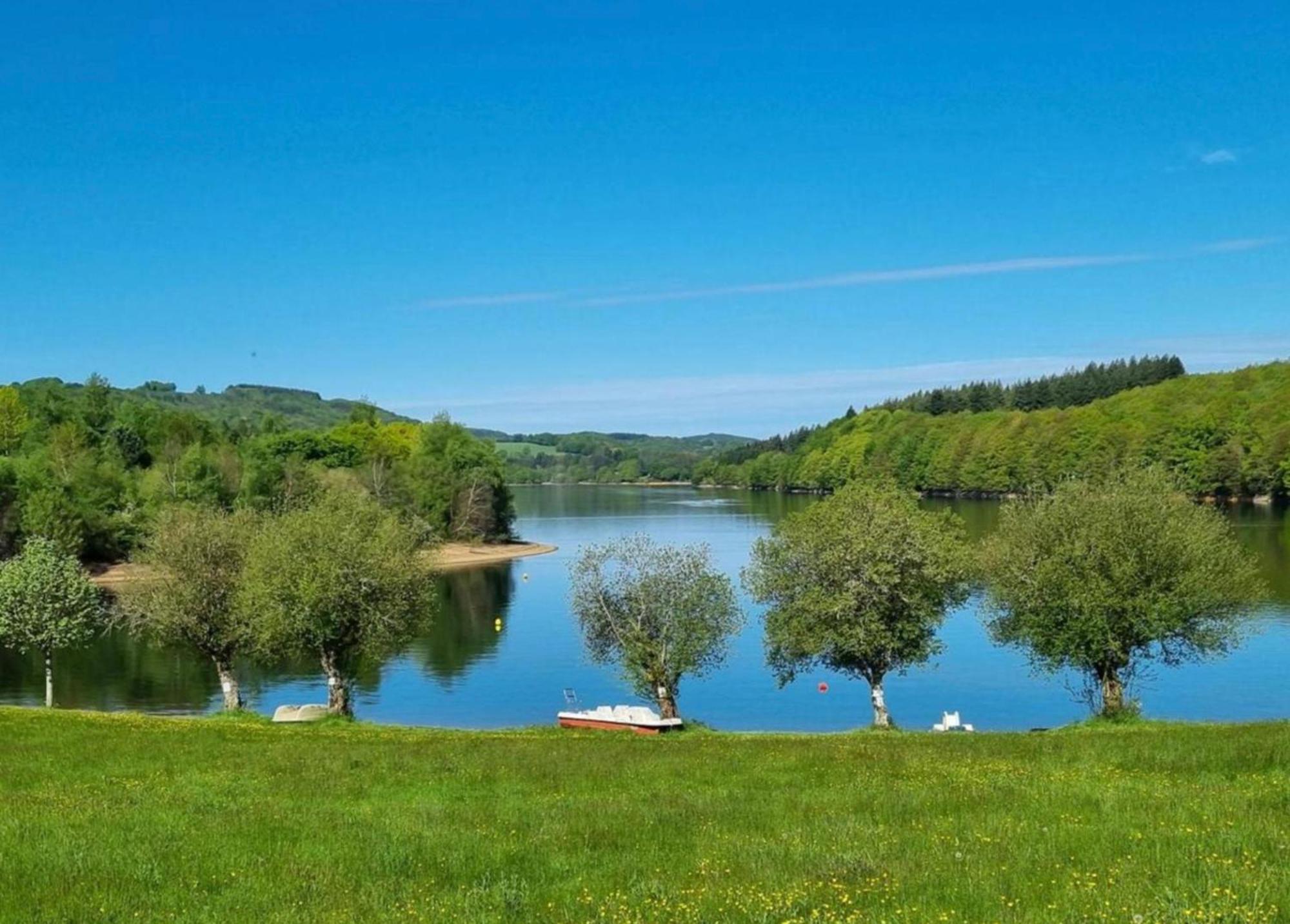 Hotel Les Tables Aux Vaches Raviege La Salvetat-sur-Agout Esterno foto